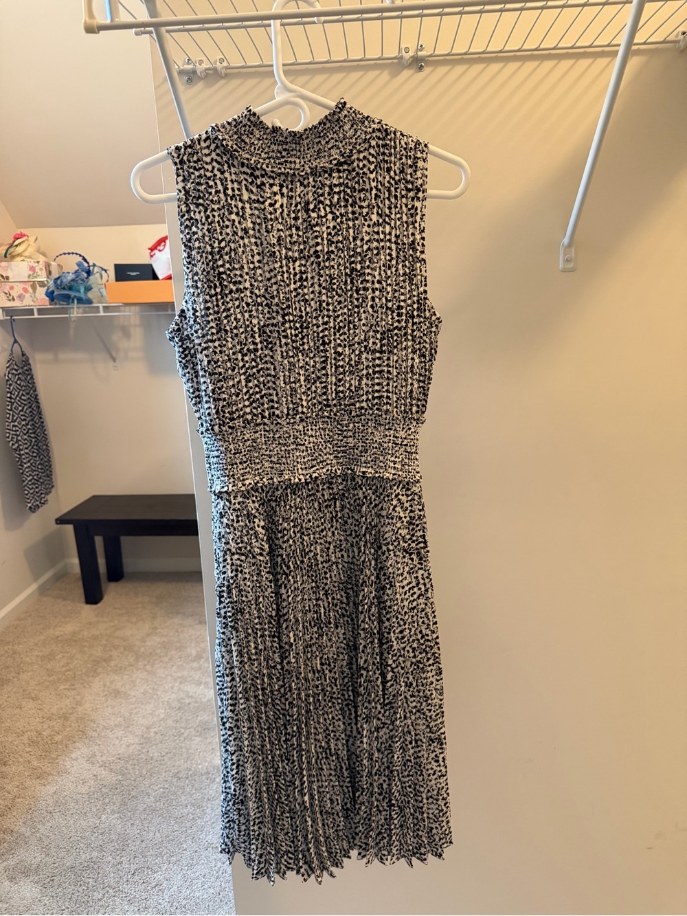 Sleeveless Black and White Knit Midi Dress